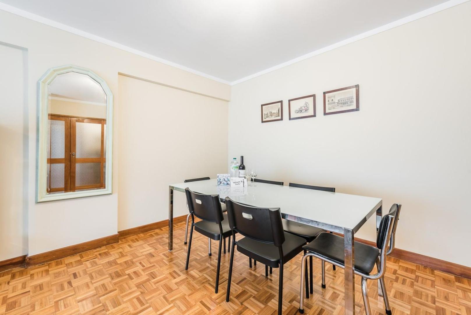 Appartement Guestready - Eclectic Haven In The Heart Of Oporto Extérieur photo